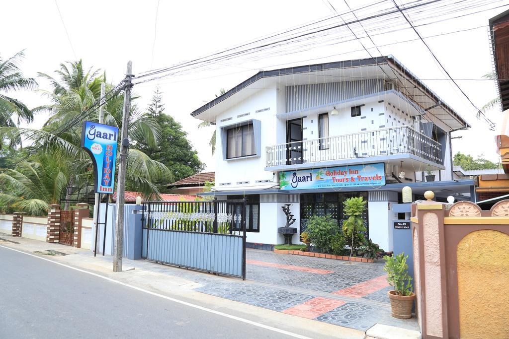 Yaarl Holiday Inn Jaffna Buitenkant foto